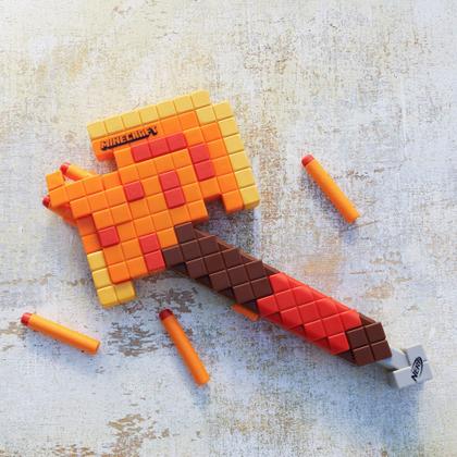 Nerf Minecraft Firebrand - Lança Dardos